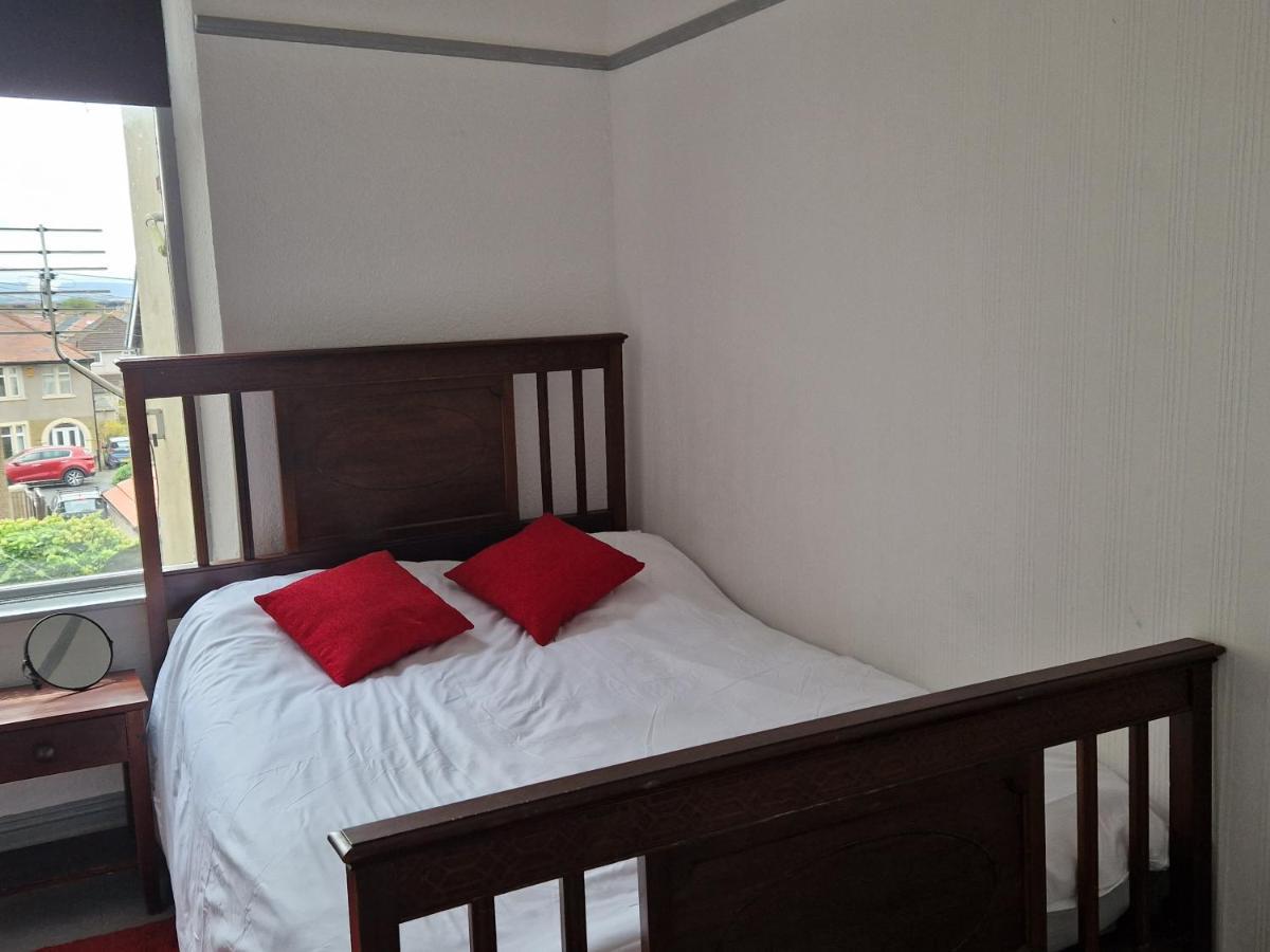 Three Bedroomed House In Morecambe Extérieur photo